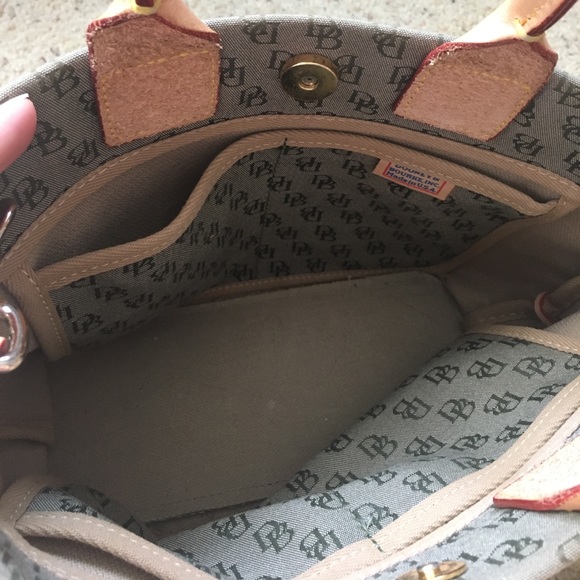 Dooney & Bourke handbag 👜 - Picture 2 of 5
